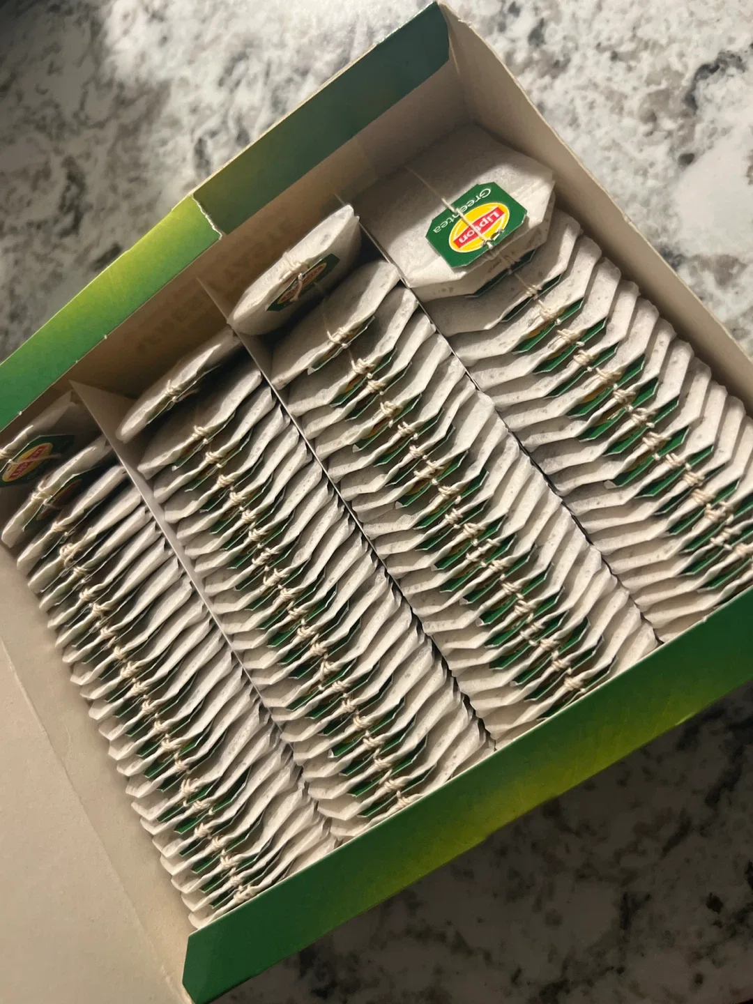 Lipton 100% Natural Green Tea - 100 Tea Bags image indicator(2)