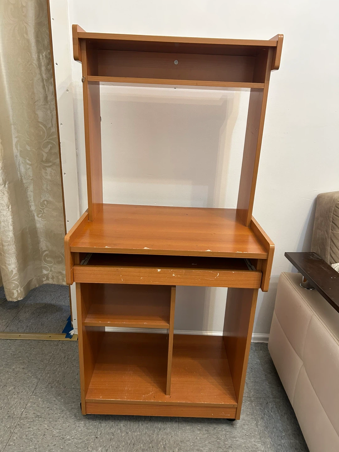 Wooden Computer Desk with Hutch