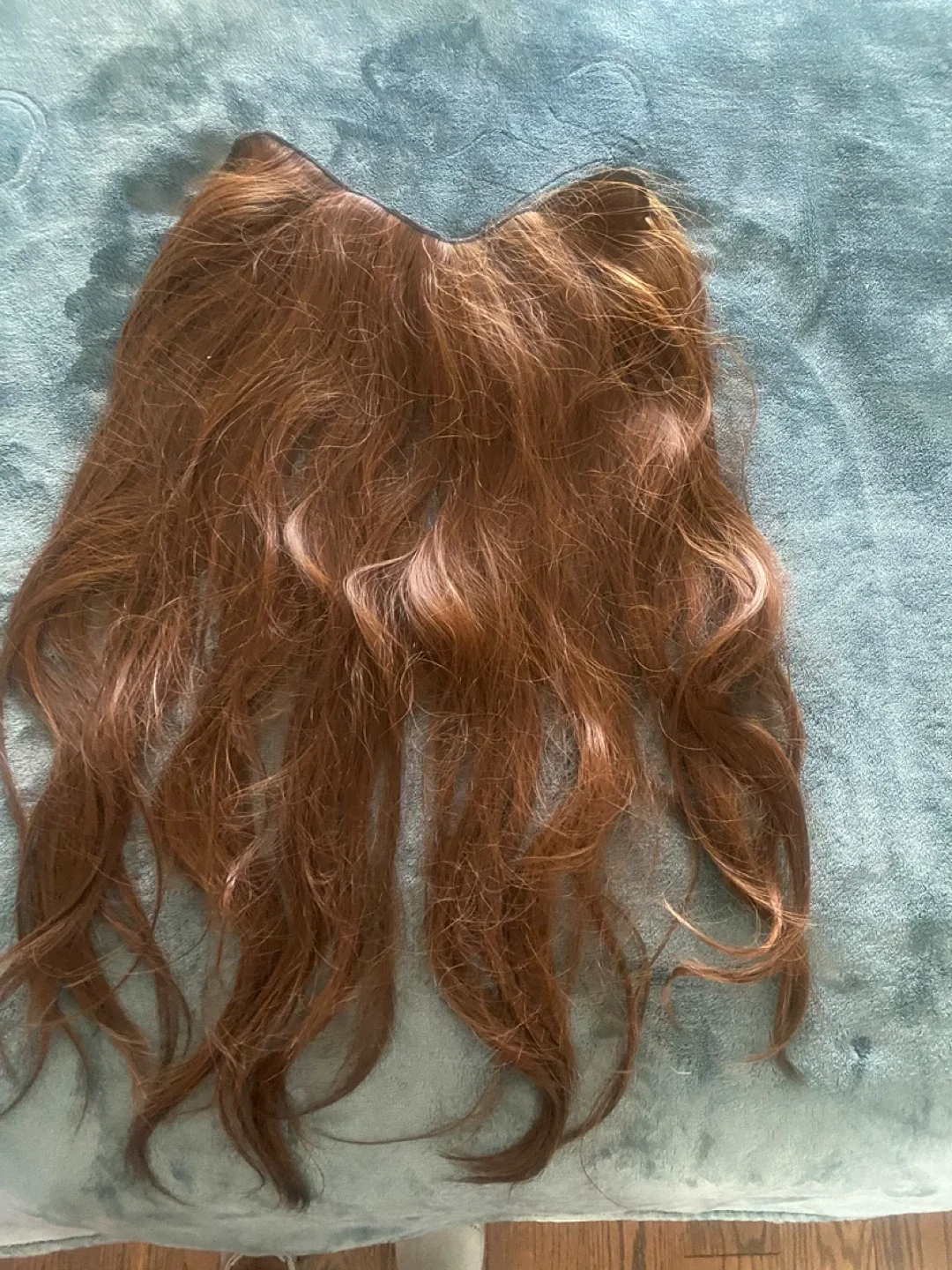 Med Brown halo Clip in Hair Extensions image indicator(4)