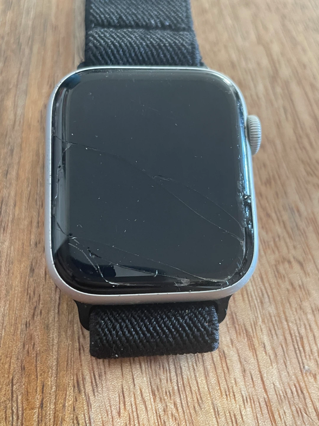 Apple Watch Series 5 with Cracked Screen