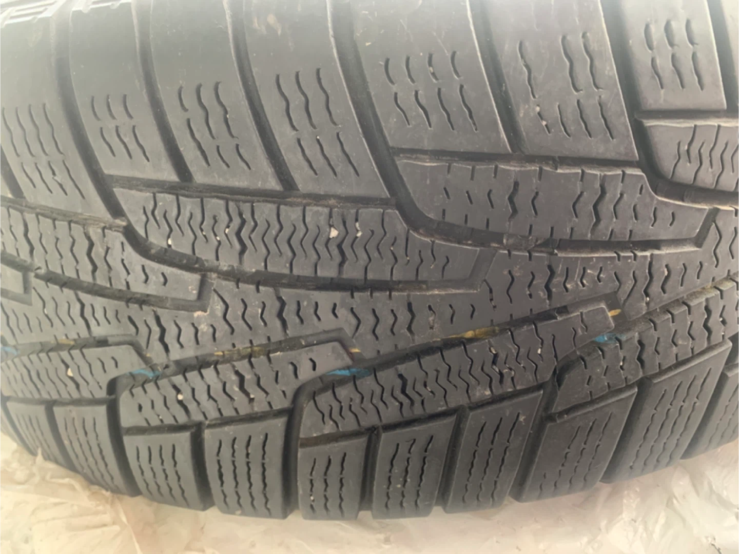 4 Kumho WinterCraft Ice WI31 205/55R16 Studless Winter Tire