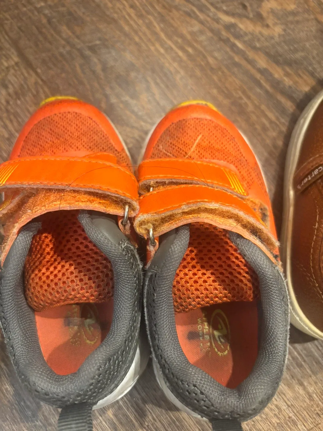 Kids' Nike Slides & Assorted Shoes image indicator(6)