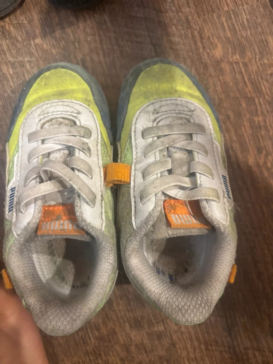 Kids' Nike Slides & Assorted Shoes image indicator(4)