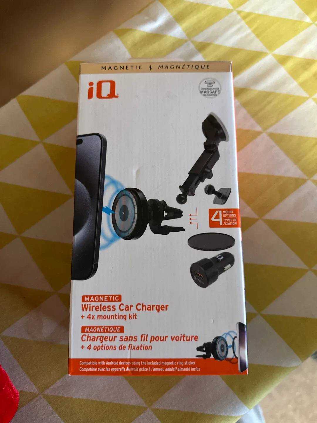 New iQ Magnetic Wireless Car Charger + 4X Mounting Kit thumbnail
