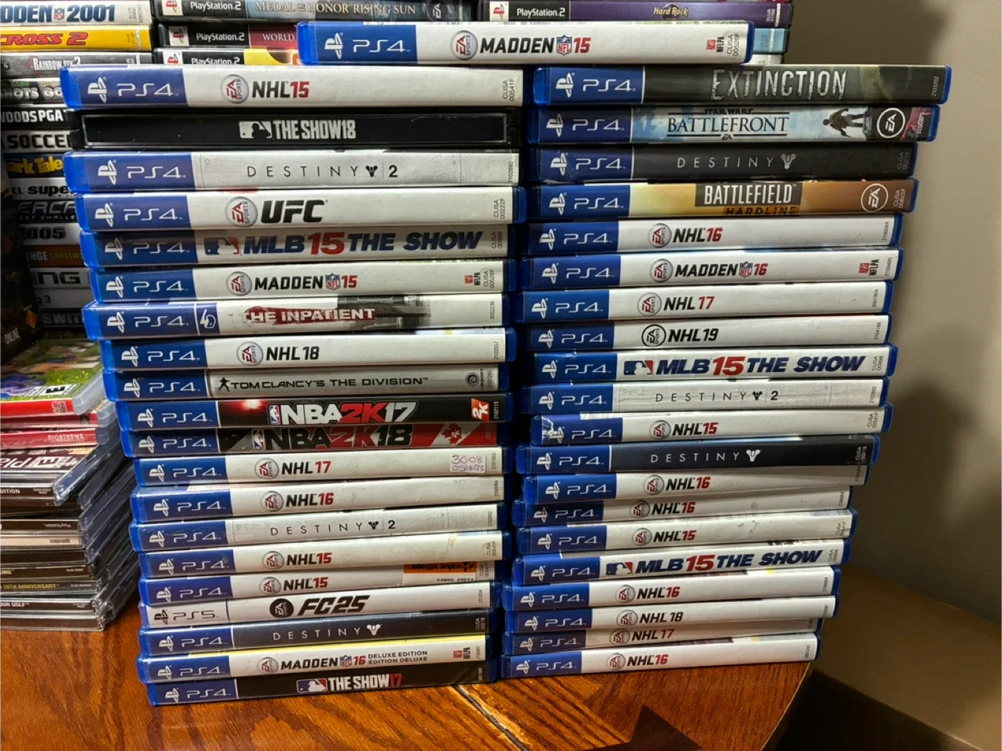 Mixed Lot of Video Games - Xbox, Wii, Xbox 360 image indicator(9)