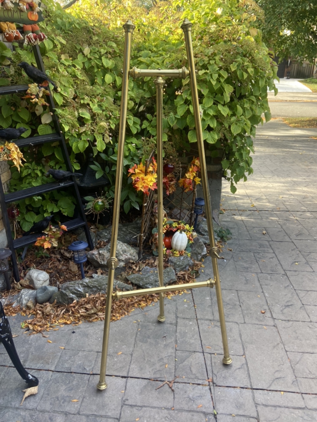 Vintage Gold Easel Stand