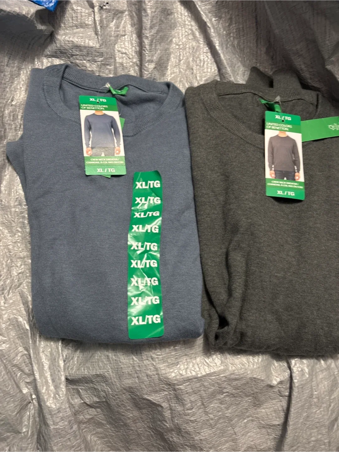 2 pairs United Colors of Benetton Crew Neck Sweater XL thumbnail