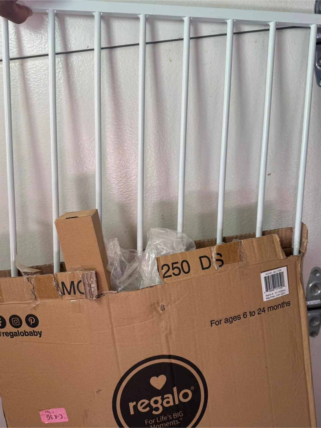 Regalo Top of Stair Safety Gate - White