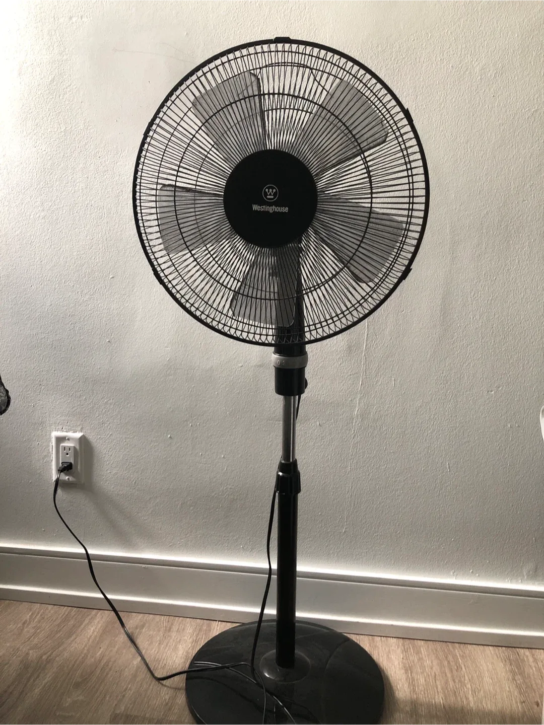 Westinghouse Stand Fan - Black image indicator(2)