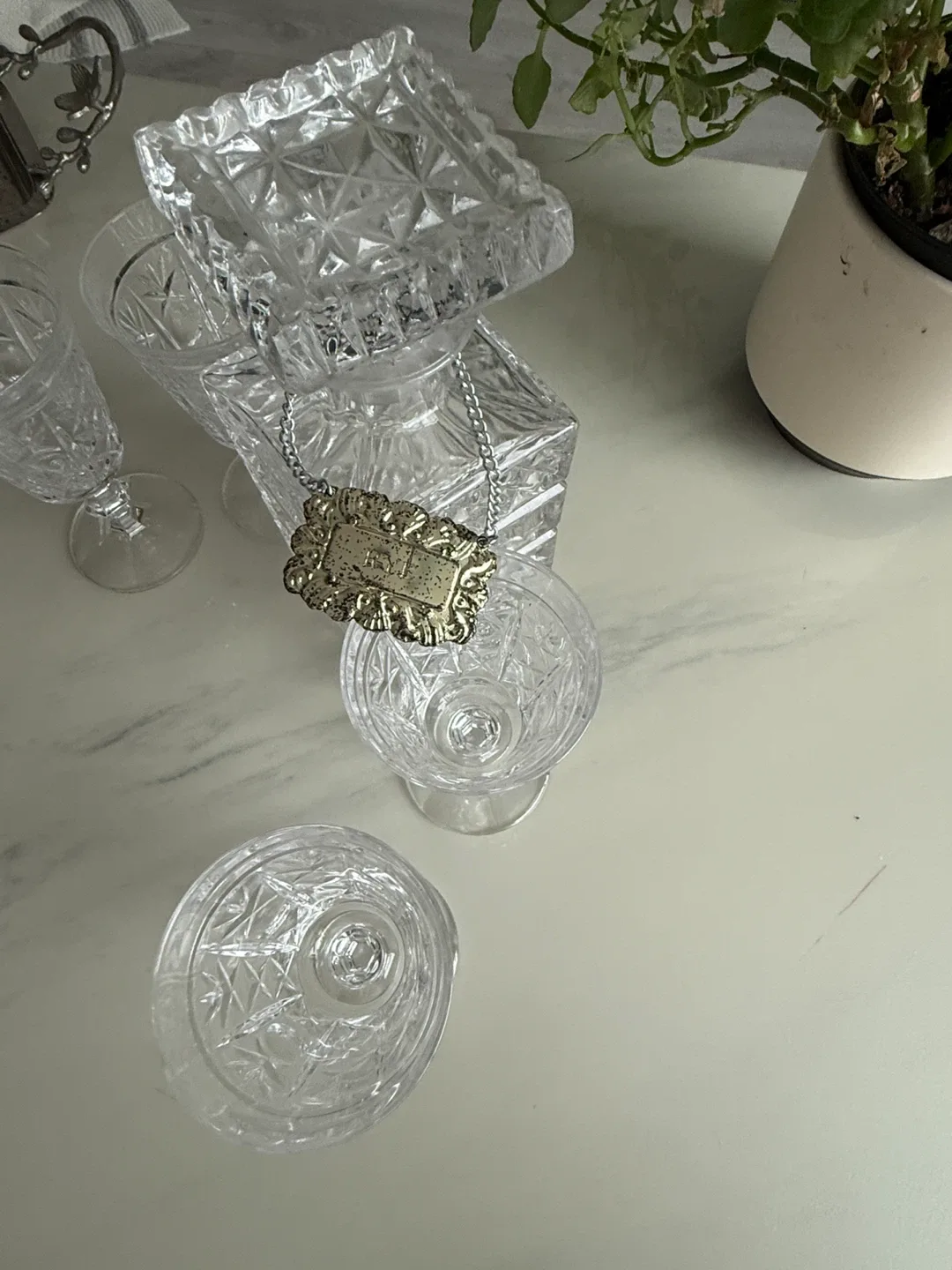 Crystal Decanter and Glasses Set image indicator(3)