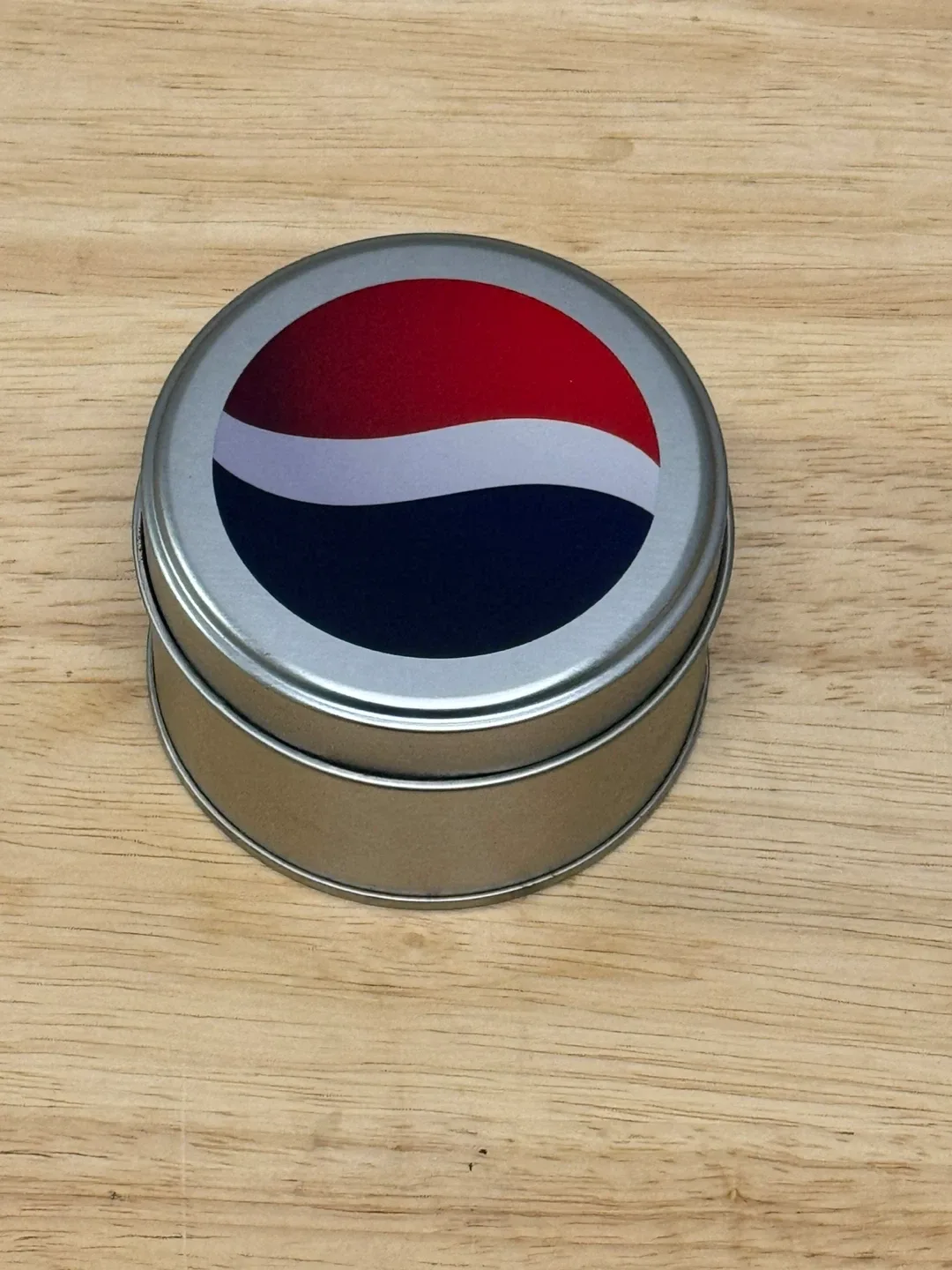 1990 Vintage Pepsi Quartz 3 ATM Water Resistant Watch image indicator(3)