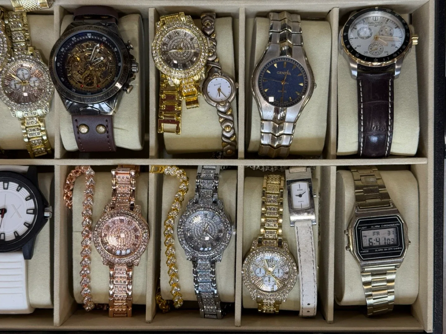 Full Watch Box With Watch. GENEVA,FOSSIL, ARMANY, BULOVA, GUESS image indicator(3)