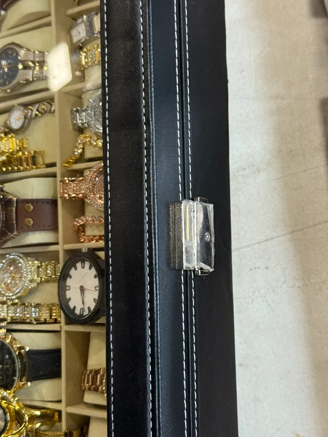 Full Watch Box With Watch. GENEVA,FOSSIL, ARMANY, BULOVA, GUESS image indicator(9)