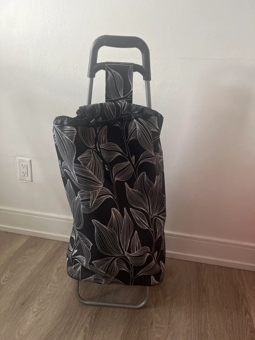 Floral Pattern Shopping Cart