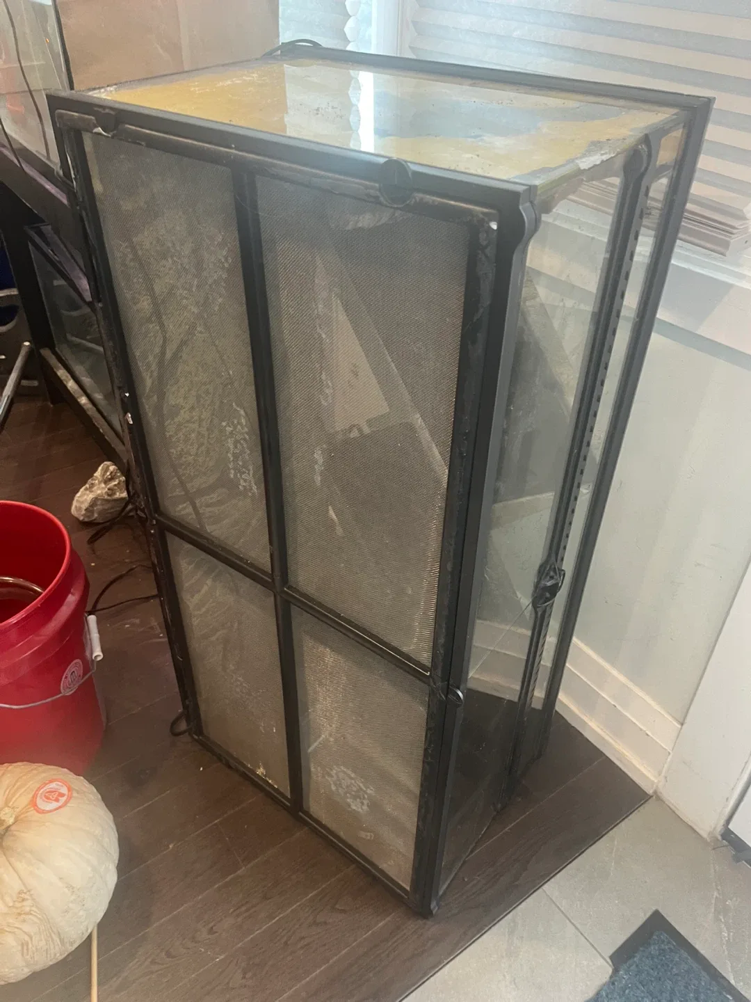 Zoo Med Reptile Enclosure image indicator(4)