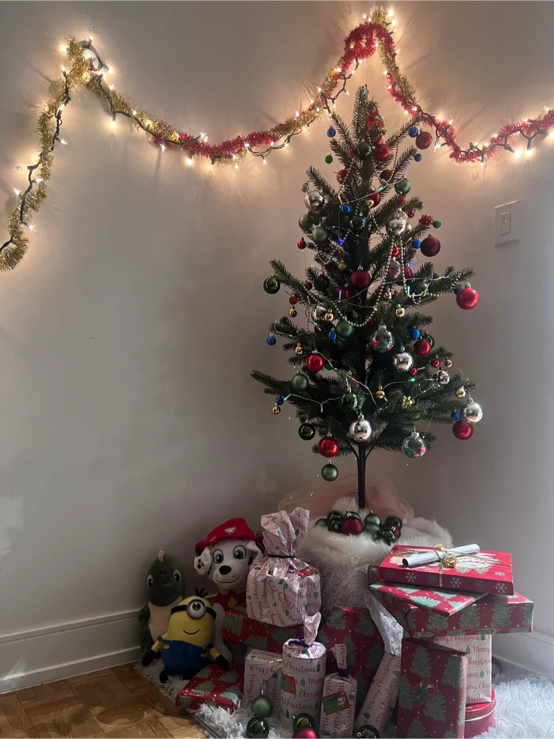 Artificial Christmas Tree plus decorations image indicator(3)