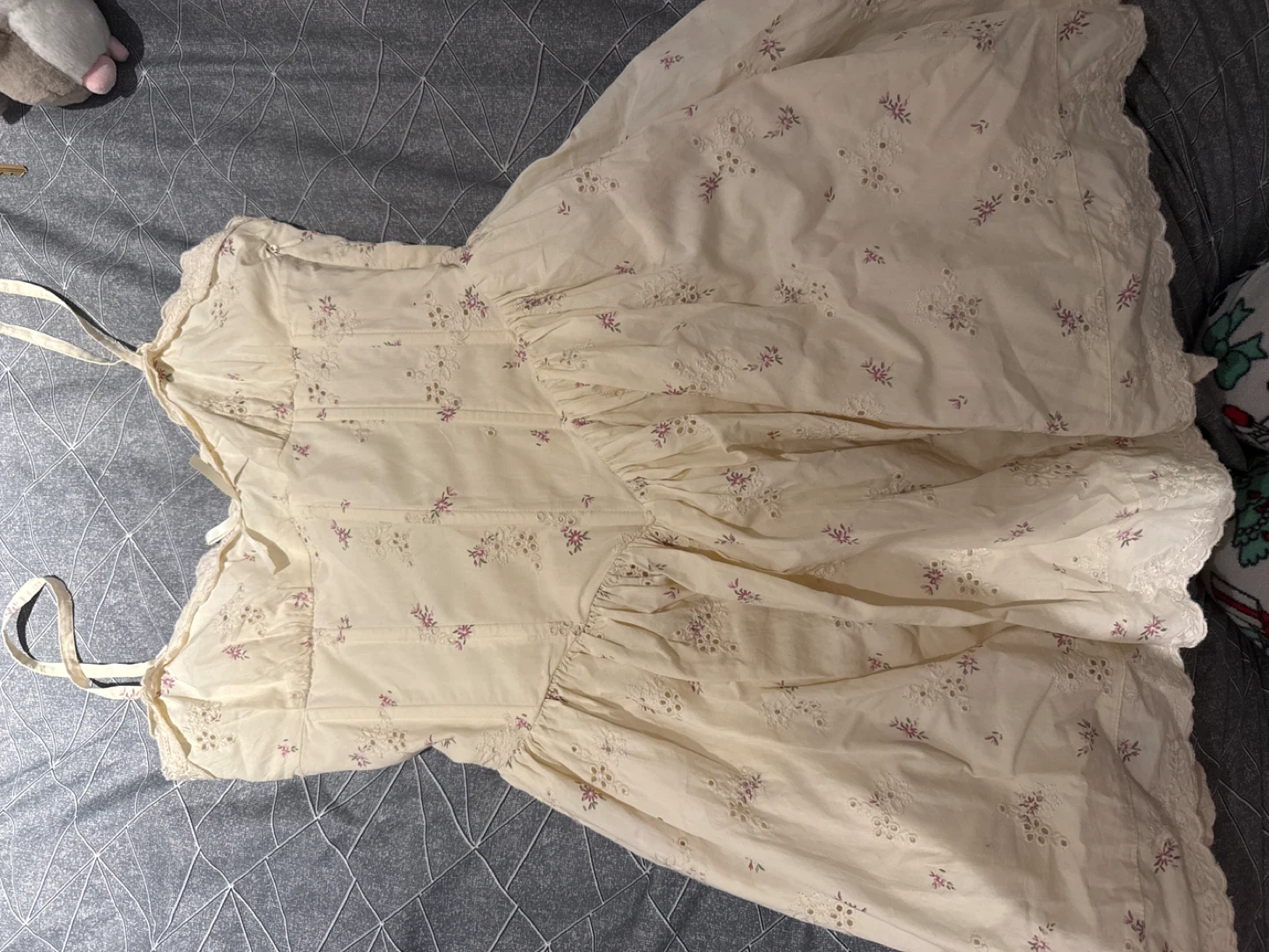 Zara XS Floral Embroidered Dress