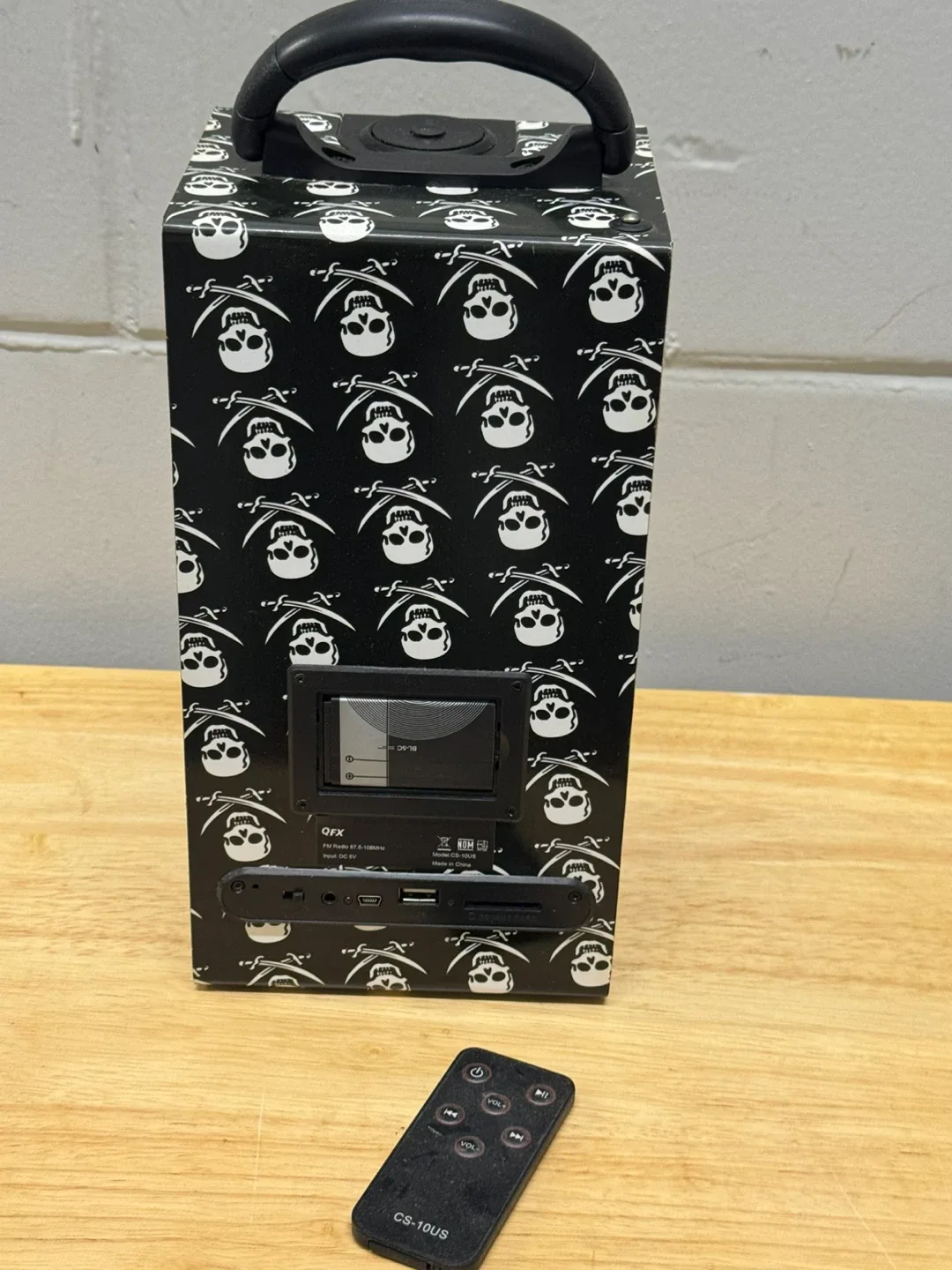 QFX CS-10US Portable Bluetooth Speaker image indicator(2)