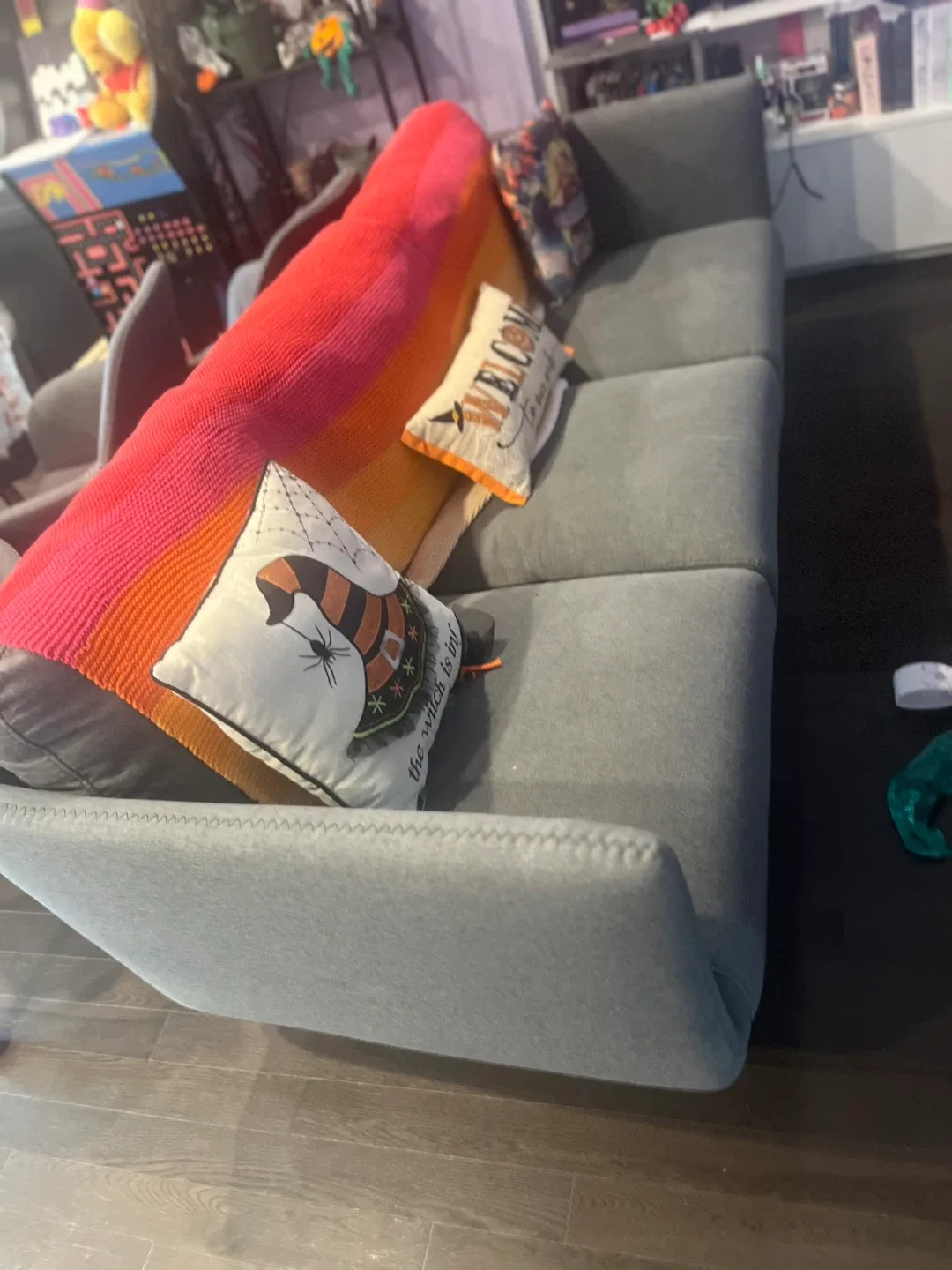 Grey Sofa image indicator(3)