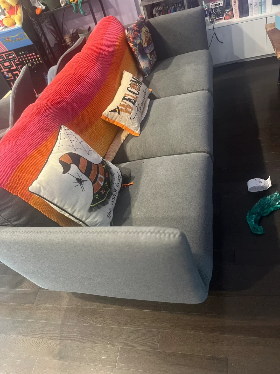 Grey Sofa image indicator(2)