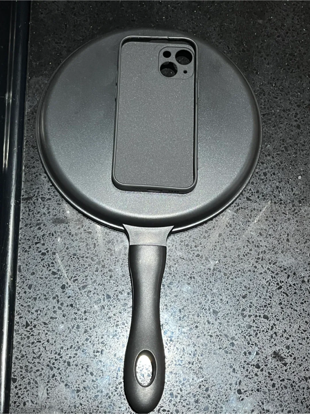 Fun pan phone case for iPhone 13 mini🥕 image indicator(2)