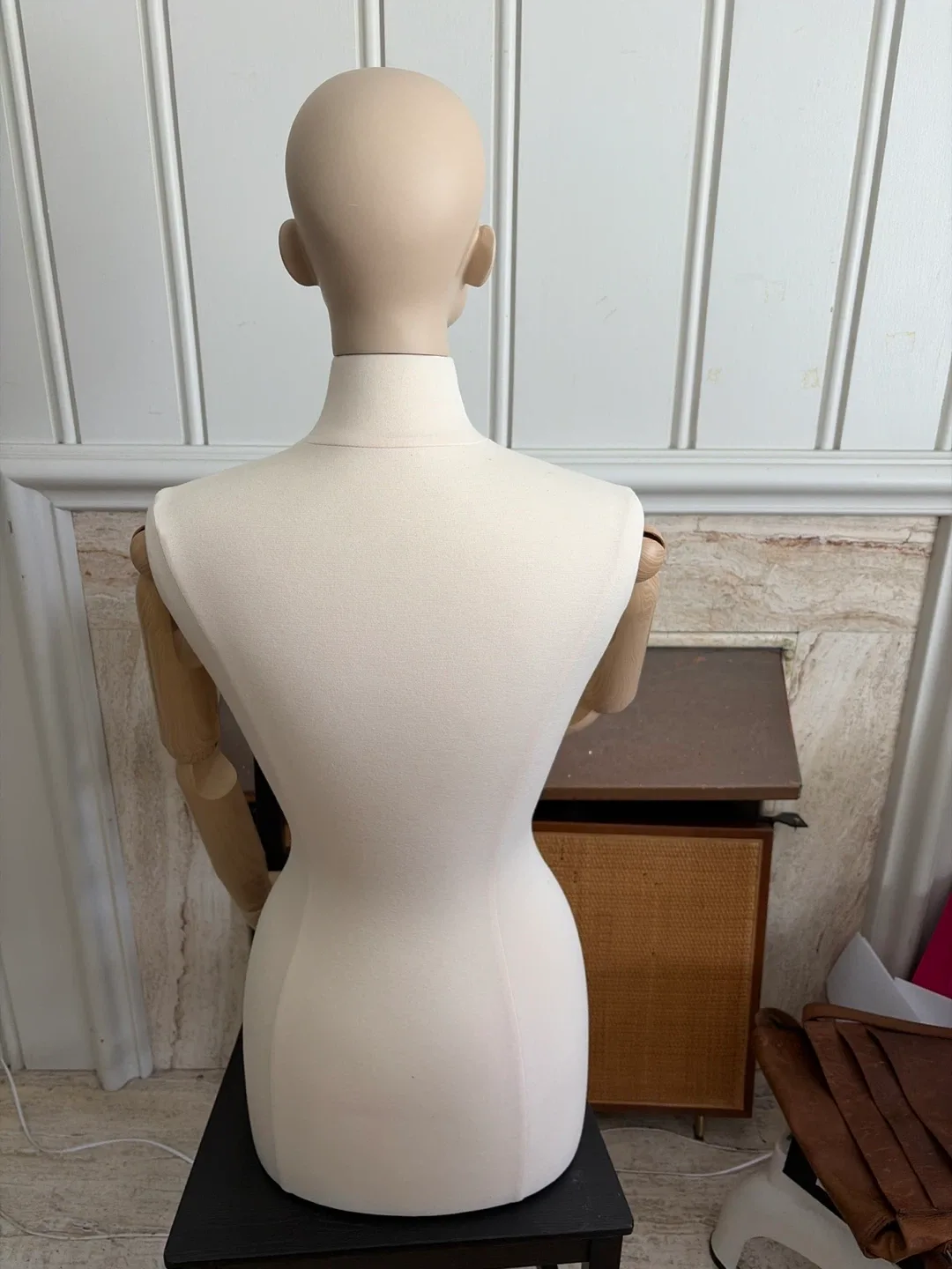 Female Mannequin Torso with Arms image indicator(3)
