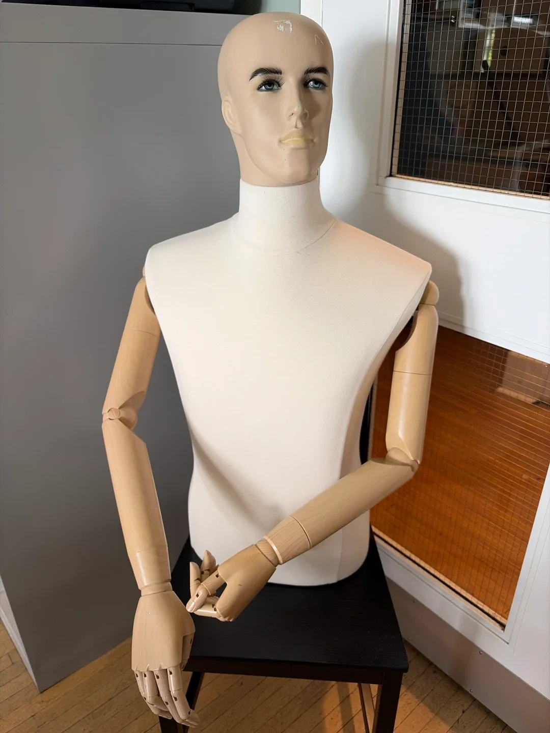 Female Mannequin Torso with Arms image indicator(8)