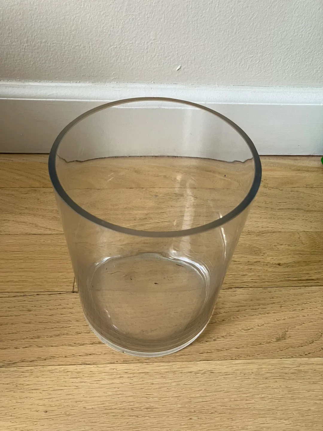 Clear Glass Cylinder Vase image indicator(2)