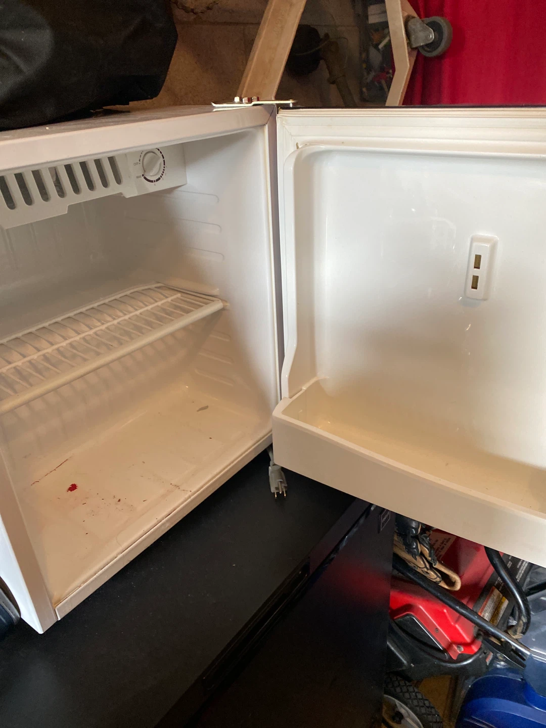 Diplomat Mini Fridge - photo 2