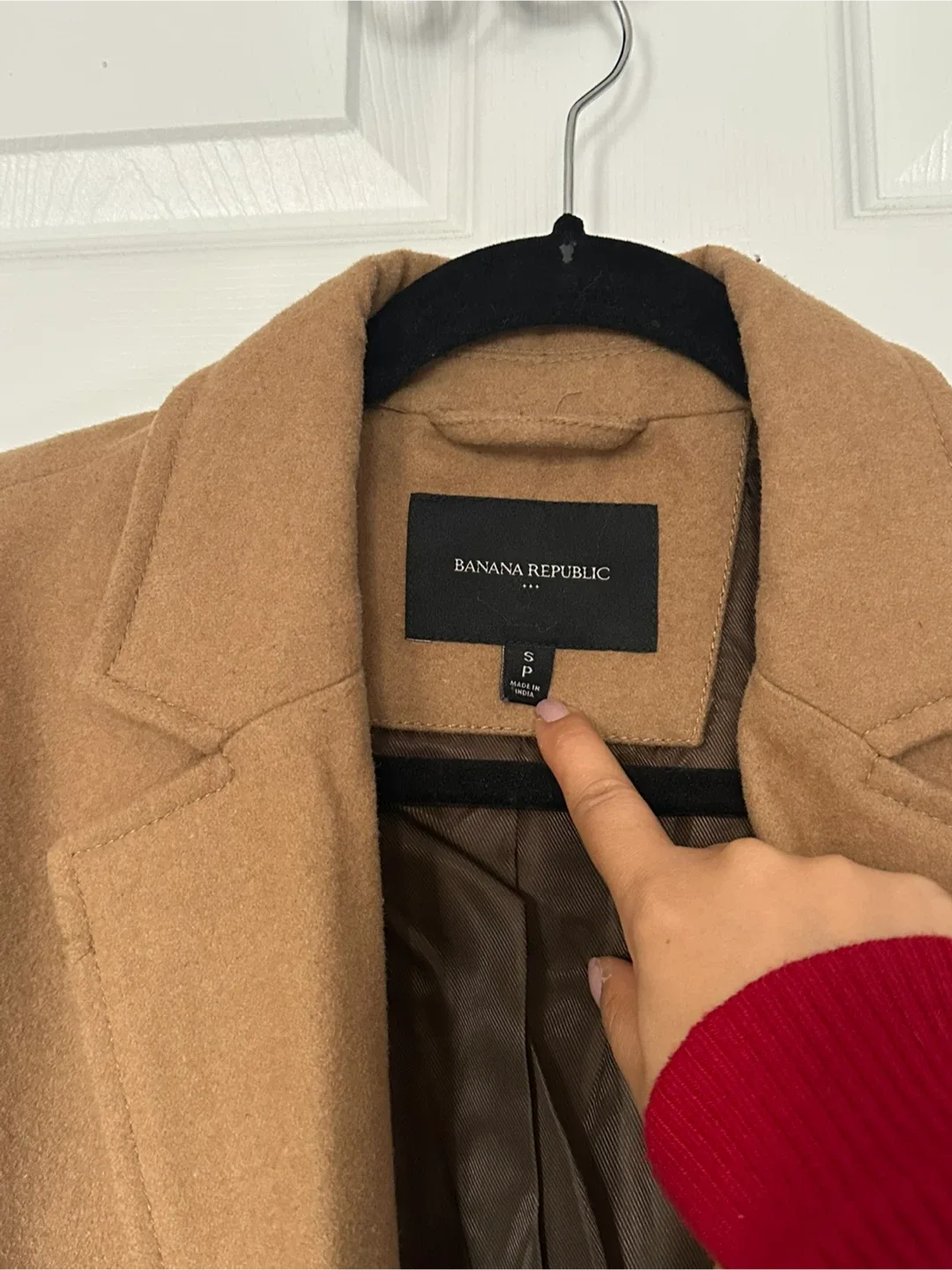 Banana Republic Men’s Wool Blend Camel Coat - Size S image indicator(4)