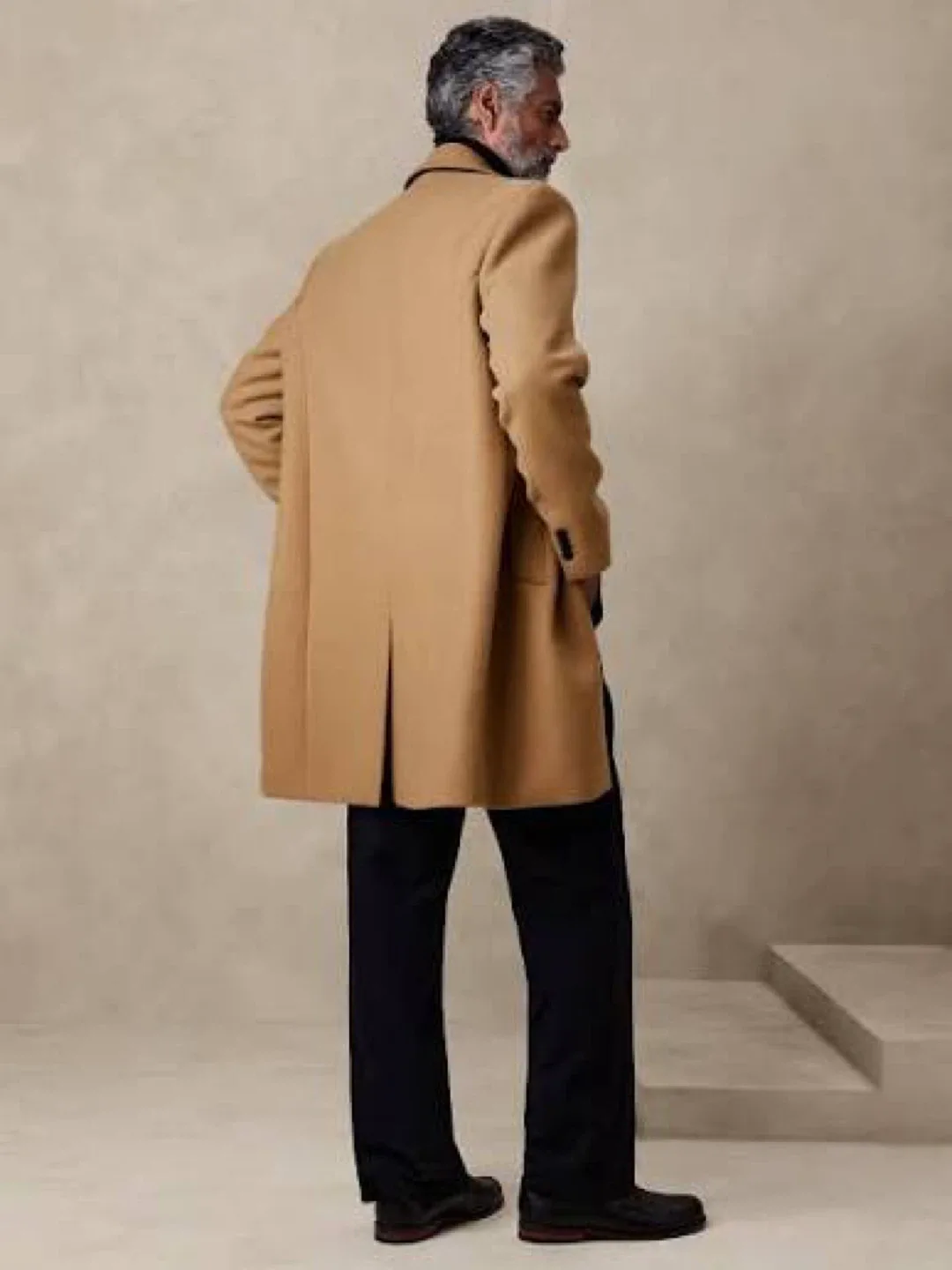 Banana Republic Men’s Wool Blend Camel Coat - Size S image indicator(8)