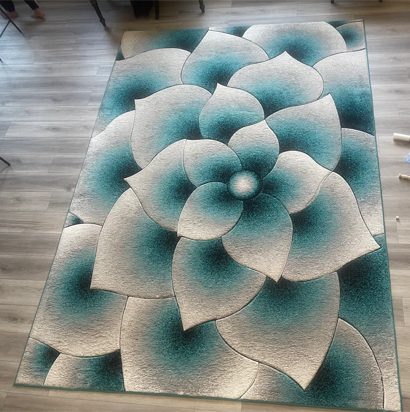 Jewel Turquoise Area Rug (7'9"x10')