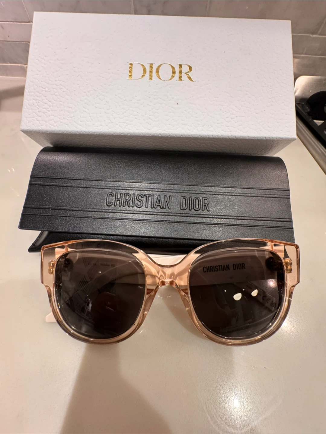 Christian Dior Sunglasses with Case - photo 2