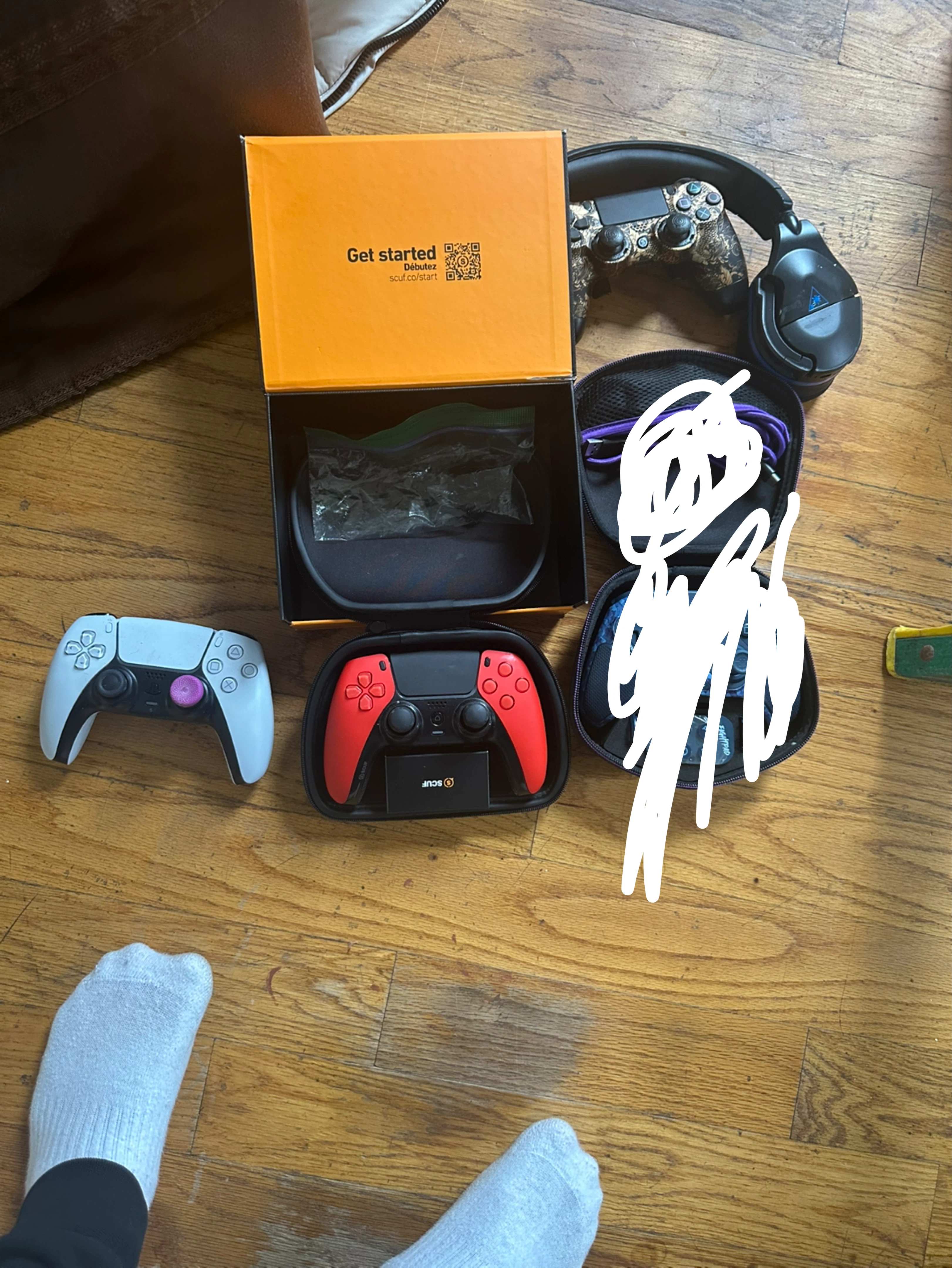 PlayStation 5 Console with Accessories - photo 2