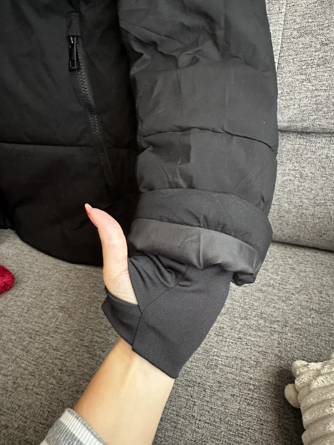 Woman’s Puffer jacket image indicator(7)