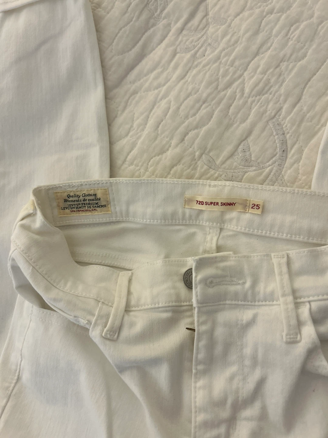 Levi's 720 Super Skinny Jeans - Size 25 - photo 4
