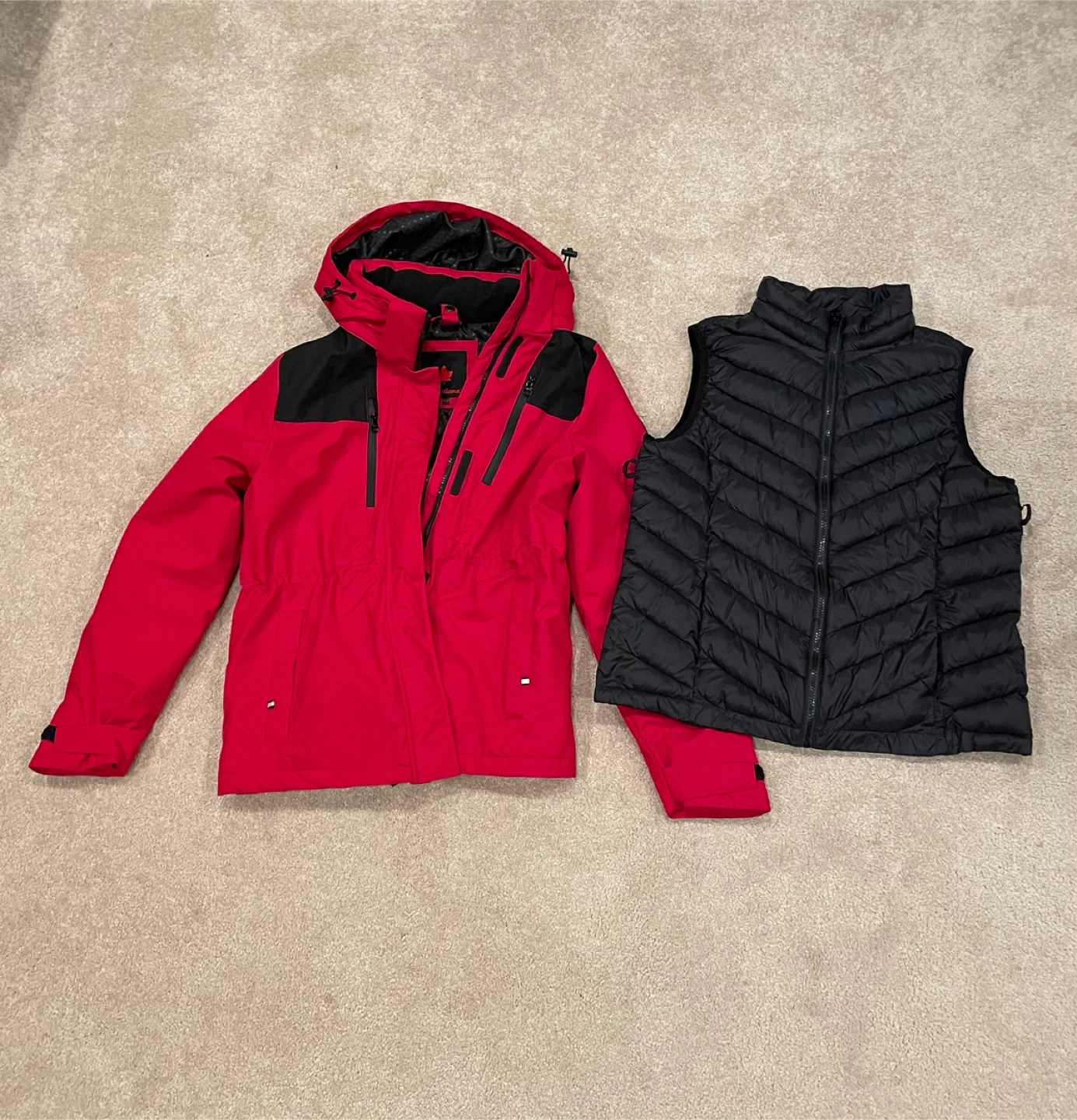 Canadiana Red Winter Jacket with detachable Black Vest (M) - photo 3