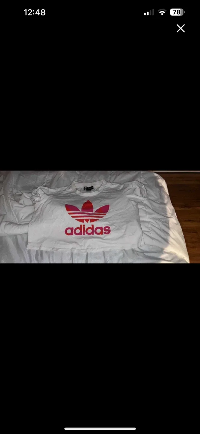 Adidas White cropped T-Shirt image indicator(2)