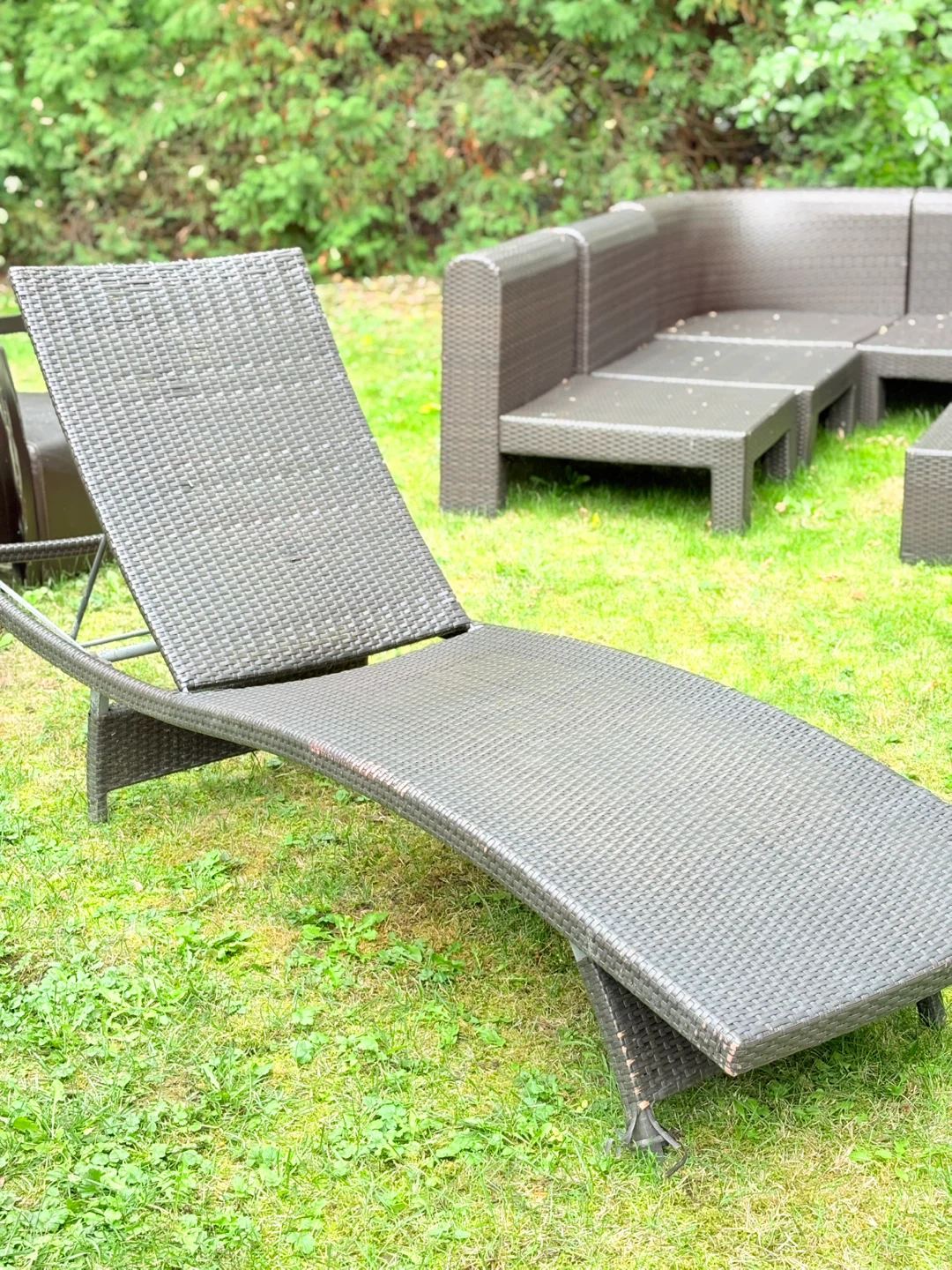 4 Brown Wicker Outdoor Lounge Set