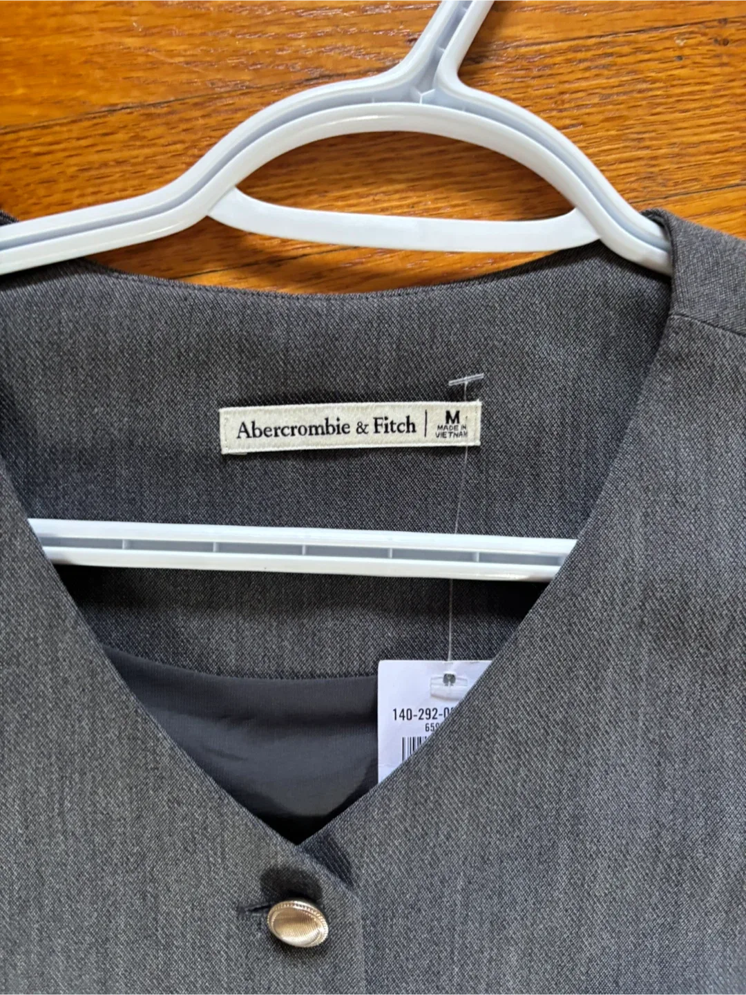 Abercrombie & Fitch Grey Vest (Size M) image indicator(2)