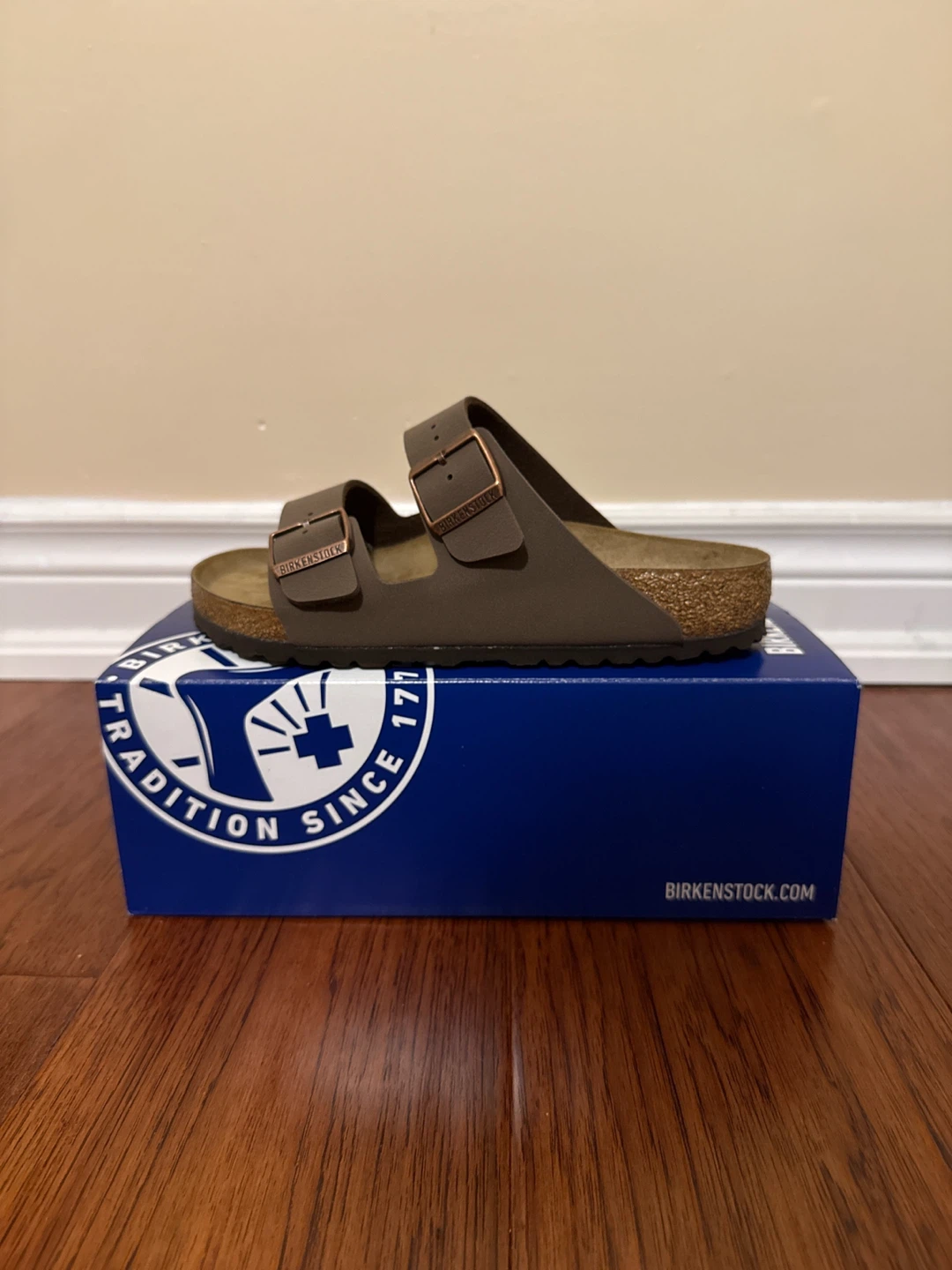 Birkenstock Arizona Mocha - Size US 8