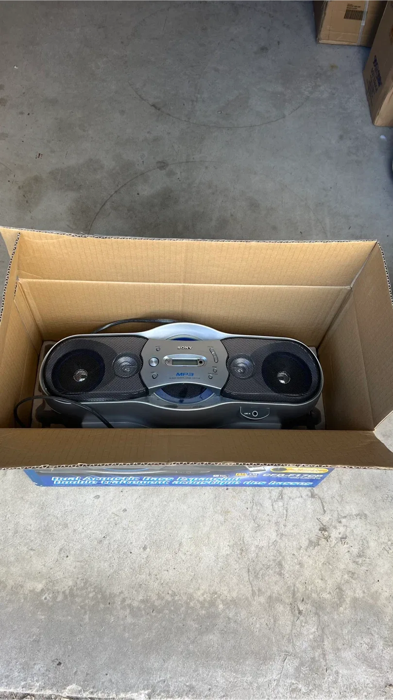 Sony CFD-S17CP Boombox CD Player image indicator(2)