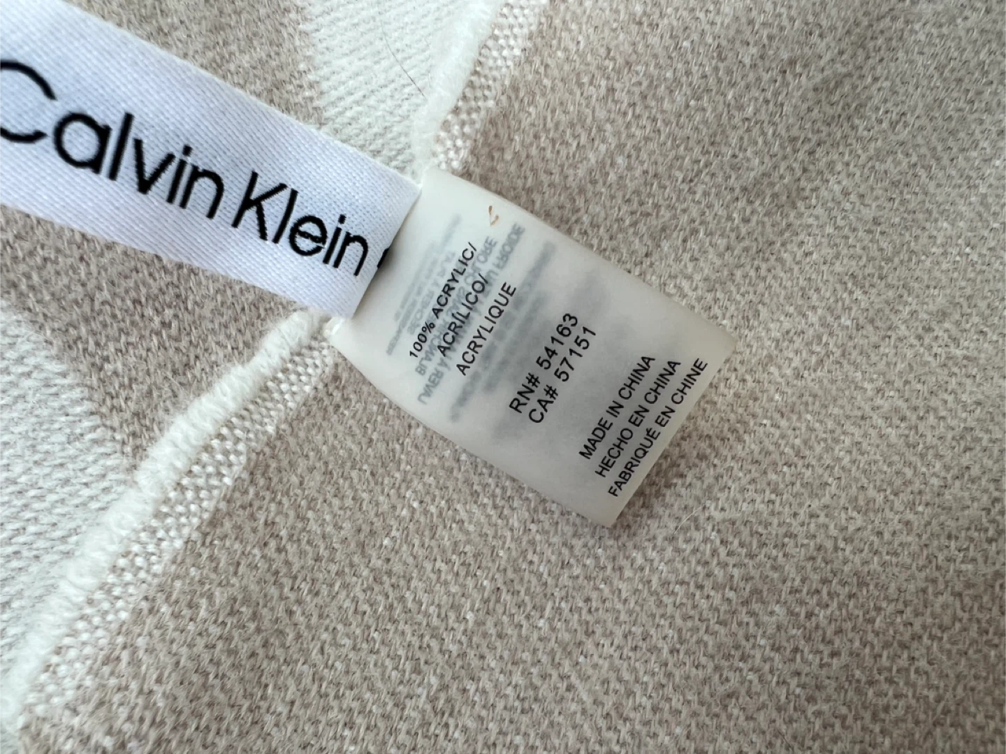 Calvin Klein Beige & White Scarf - photo 4