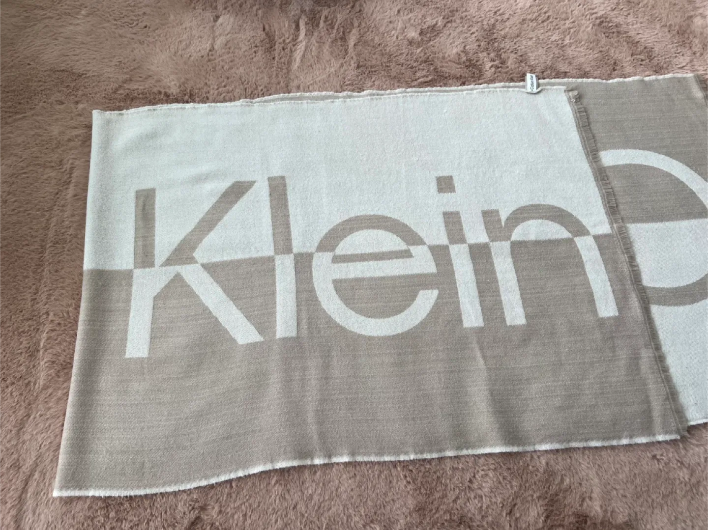 Calvin Klein Beige & White Scarf image indicator(2)