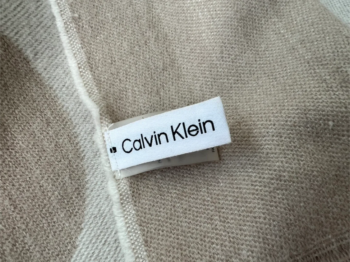 Calvin Klein Beige & White Scarf image indicator(3)