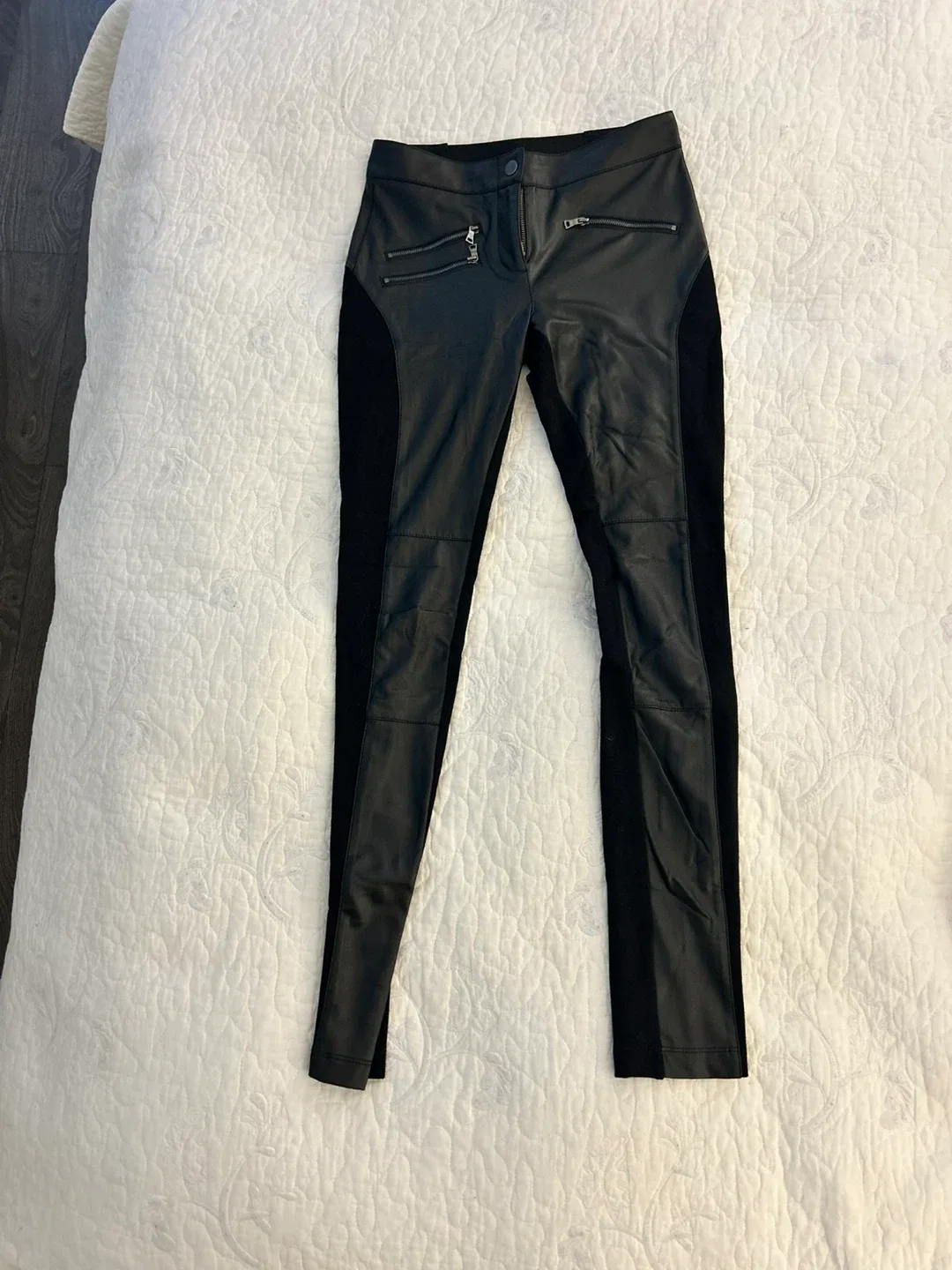 BCBGMAXAZRIA Black XS Faux Leather Panel Pants