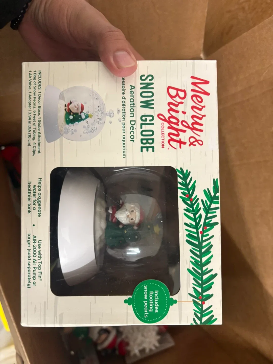 Merry & Bright Aquarium Decor. image indicator(5)