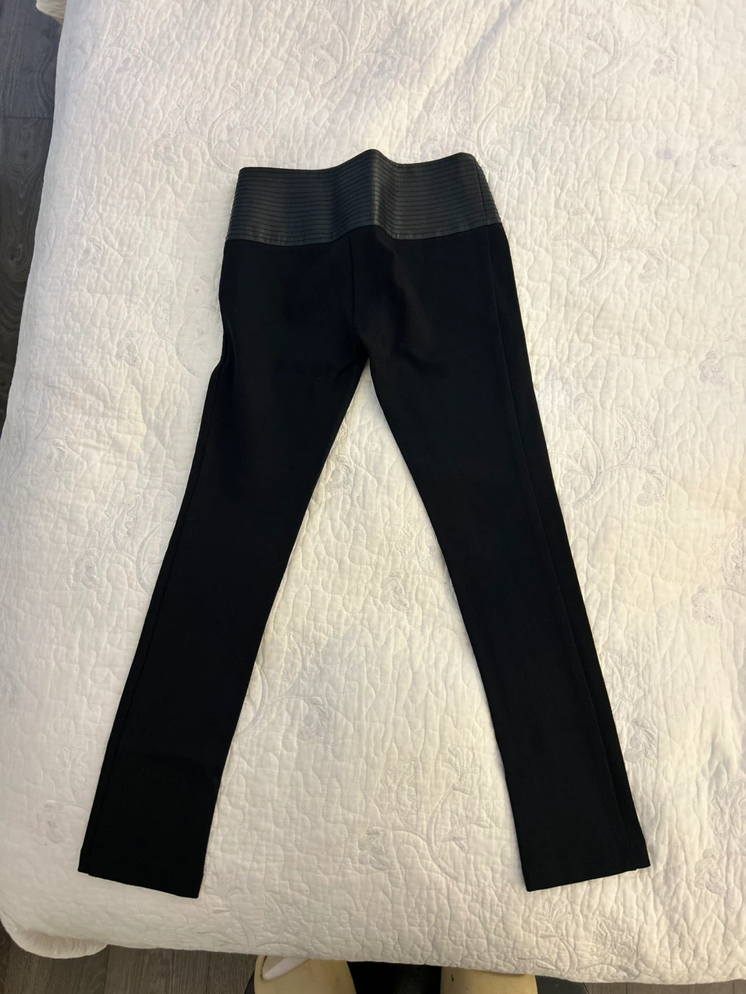 New GUESS by Marciano Black Pants Size 0 - photo 2