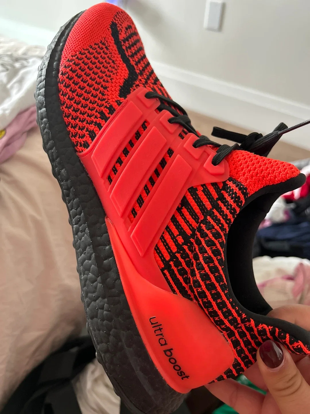 Adidas Ultra Boost Red/Black - Size 10.5 man image indicator(2)