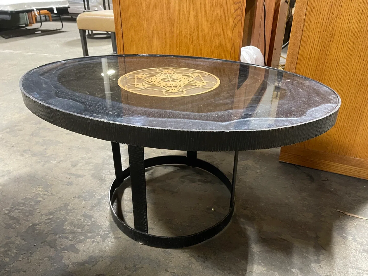 Custom Resin Poured Coffee Table. image indicator(2)